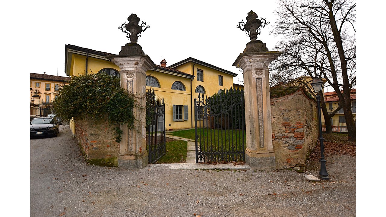 VILLA INDIPENDENTE