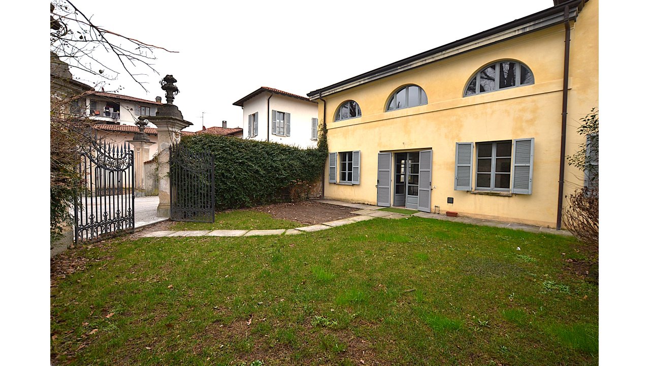 VILLA INDIPENDENTE