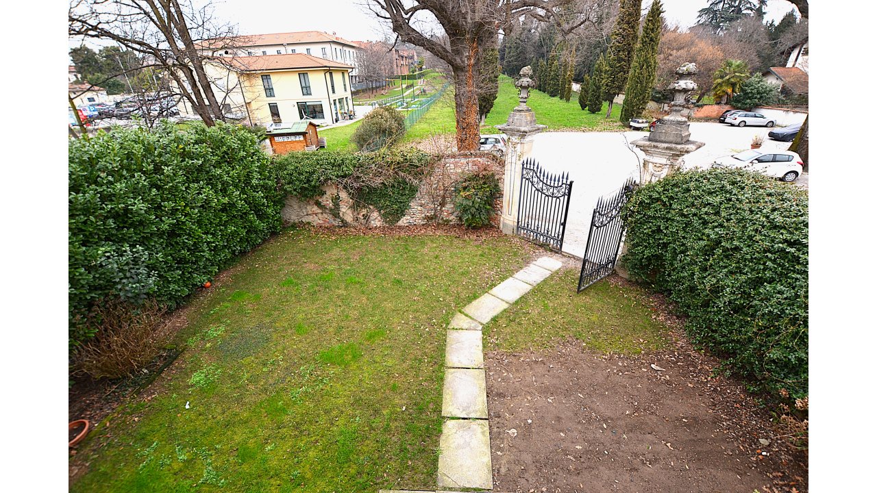 VILLA INDIPENDENTE