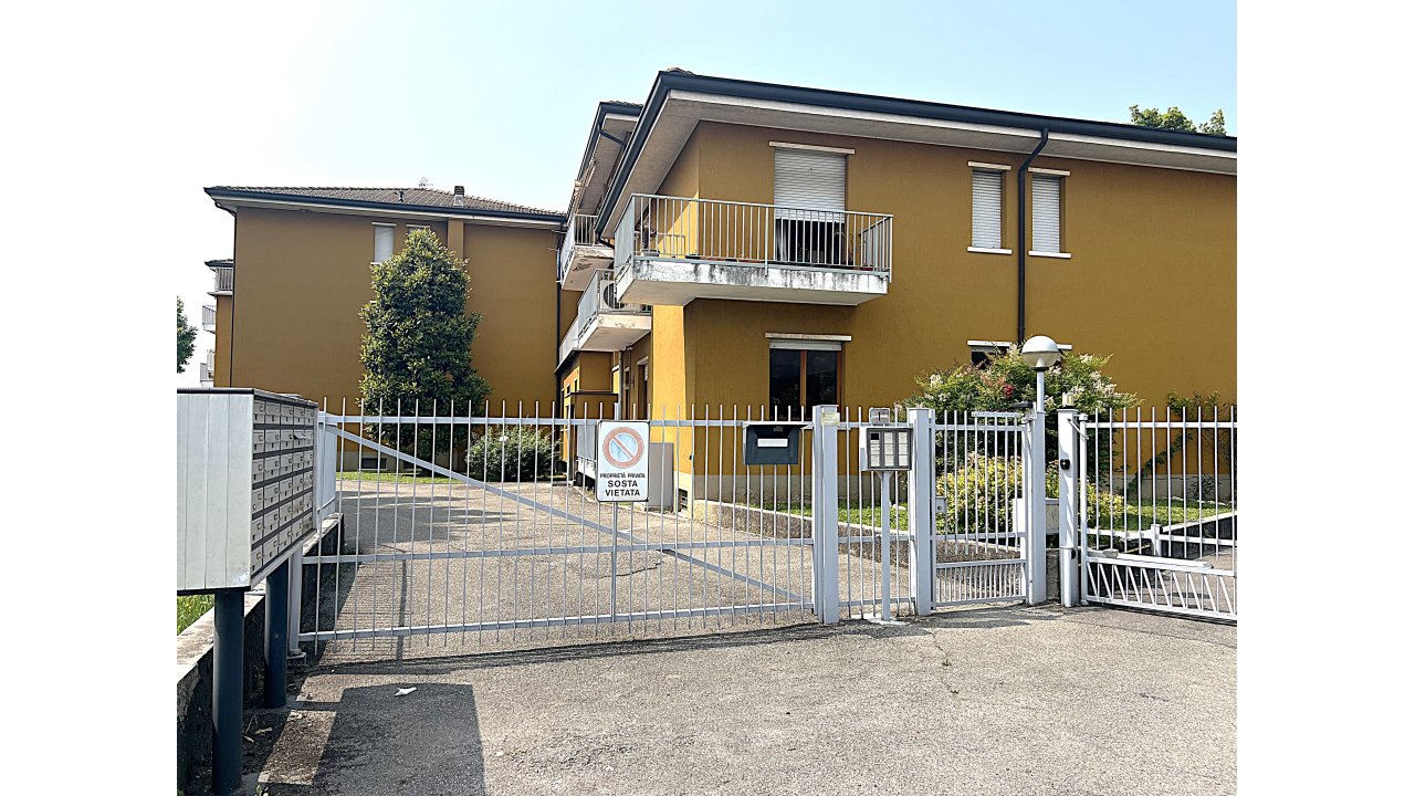 APPARTAMENTO TRE LOCALI