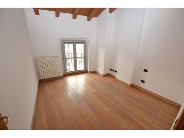 APPARTAMENTO TRE LOCALI