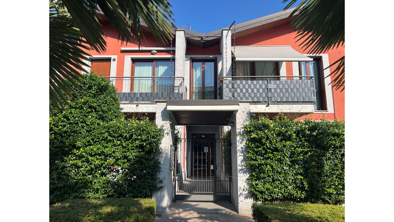 APPARTAMENTO TRE LOCALI