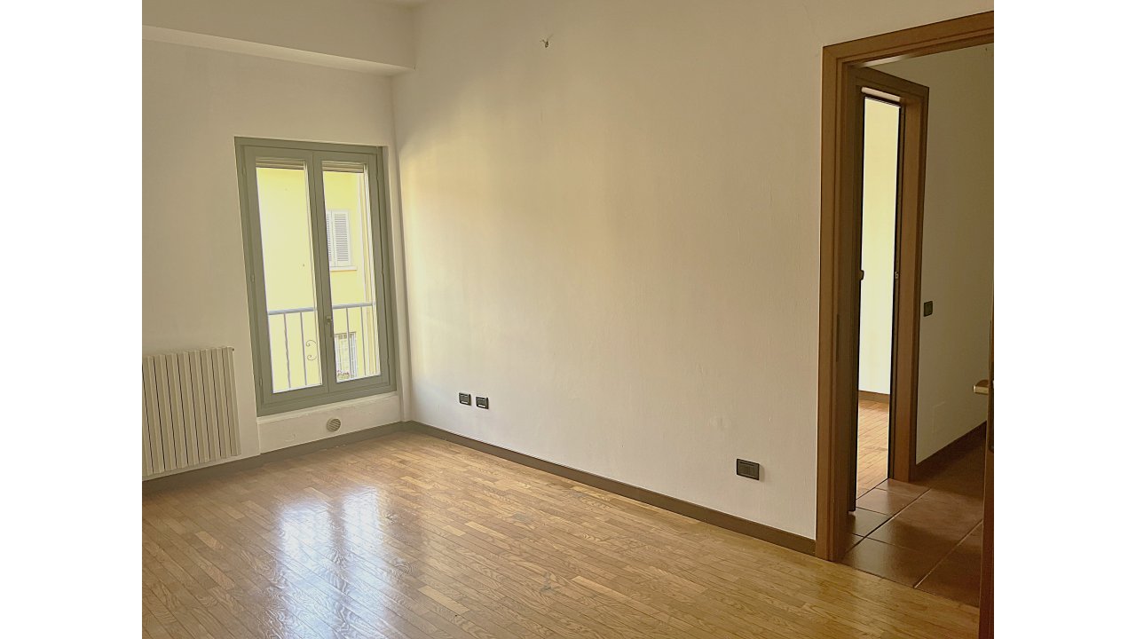 APPARTAMENTO TRE LOCALI