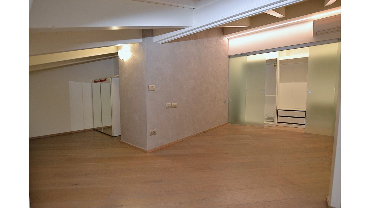 APPARTAMENTO TRE LOCALI