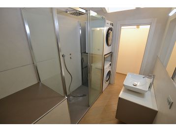 APPARTAMENTO TRE LOCALI